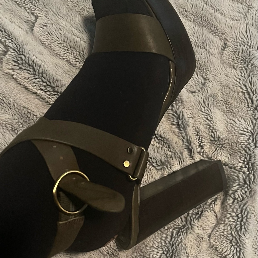 Stylish Olive Green Women's Heels